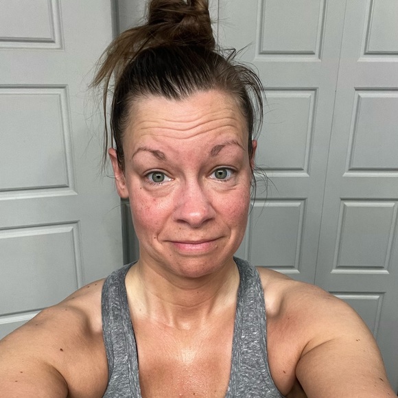 Meet your Posher, Britne - Picture 2 of 4